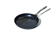 Förnyelsebeläggning för OnePan 28 cm: mörk stekpanna med metallhandtag och kant