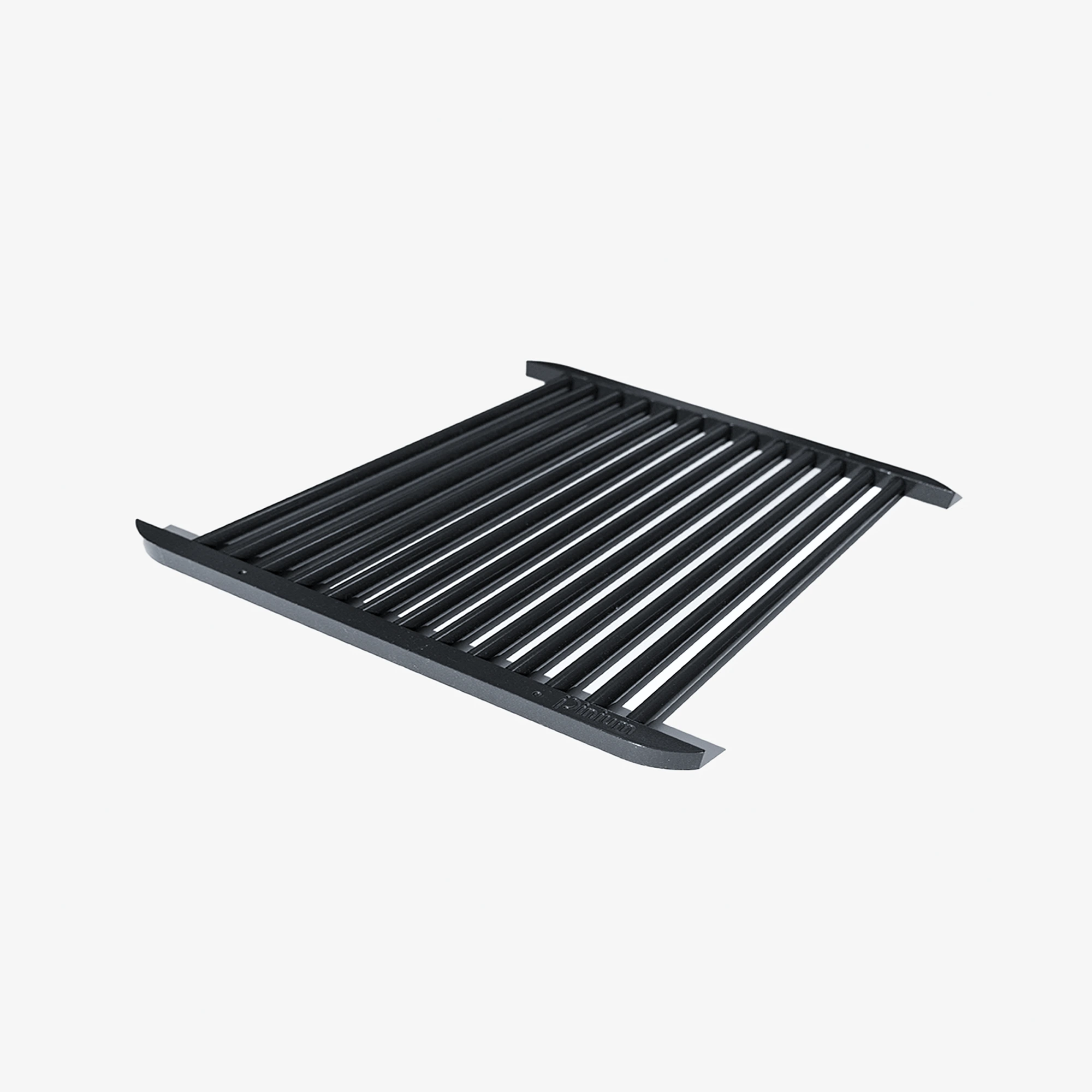Svart grillgaller med parallella ribbor, rektangulär form
